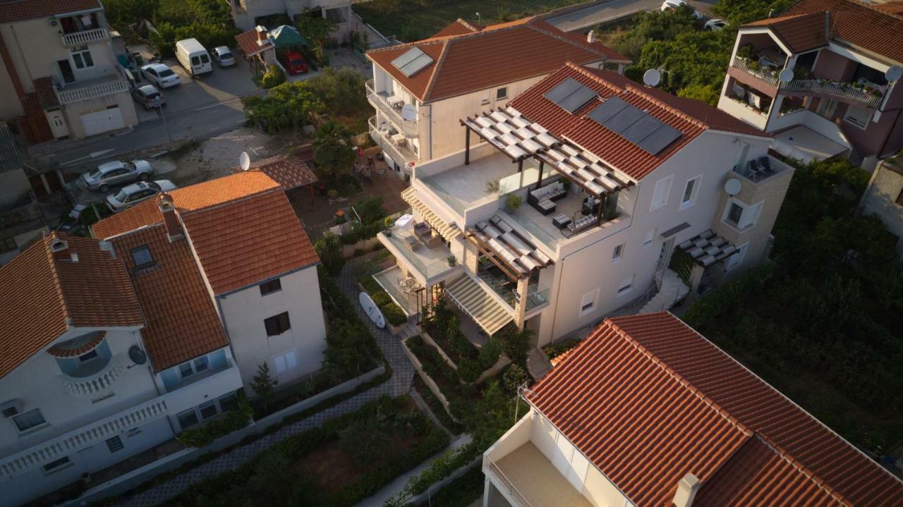 The Tribunj Suites Exterior photo